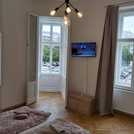 Lovely New 2 Bedroom Near Hannovamarkt 비엔나 외부 사진
