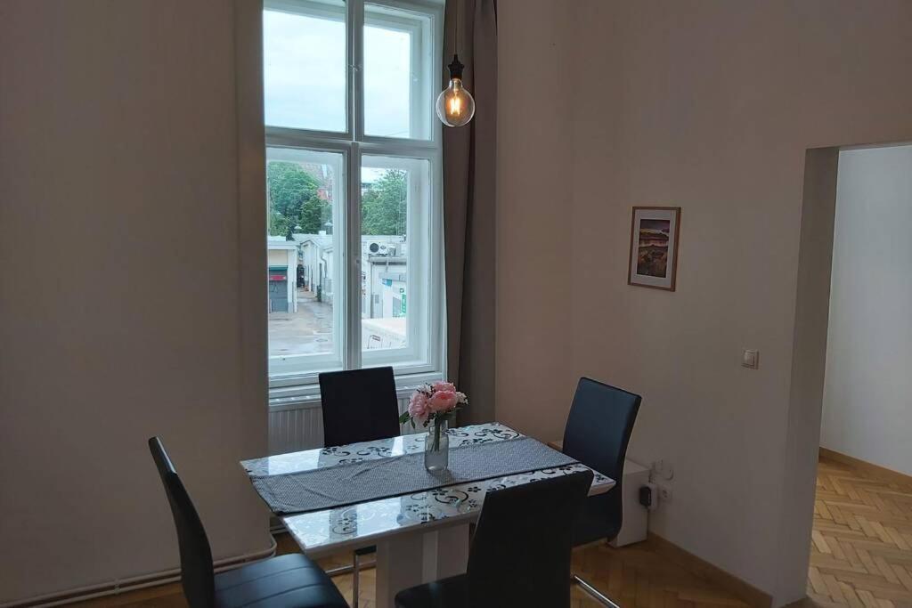 Lovely New 2 Bedroom Near Hannovamarkt 비엔나 외부 사진